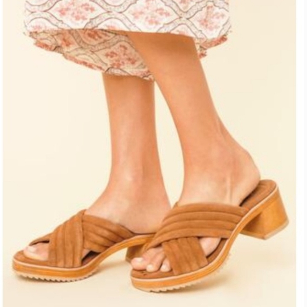 MATISSE FREE PEOPLE REGGIE CRISS CROSS SANDALS